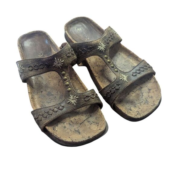 🛍️Earth Brown Leather Sandals with Flat Sole - Picture 1 of 3